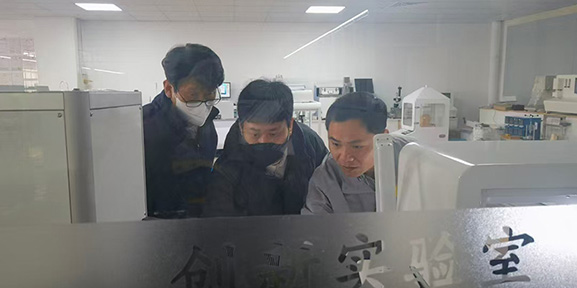 韓國客戶來華紡定制的儀器上做實驗對數(shù)據(jù)
